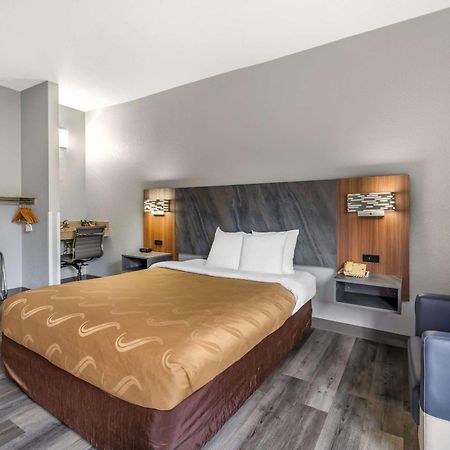 Quality Inn & Suites Manhattan Exteriér fotografie