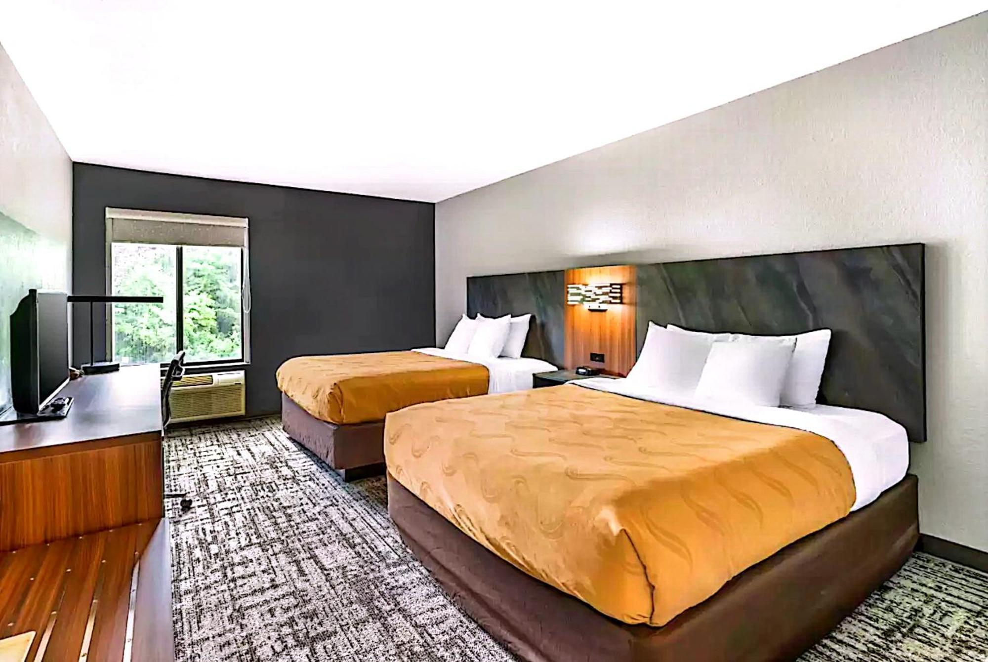 Quality Inn & Suites Manhattan Exteriér fotografie