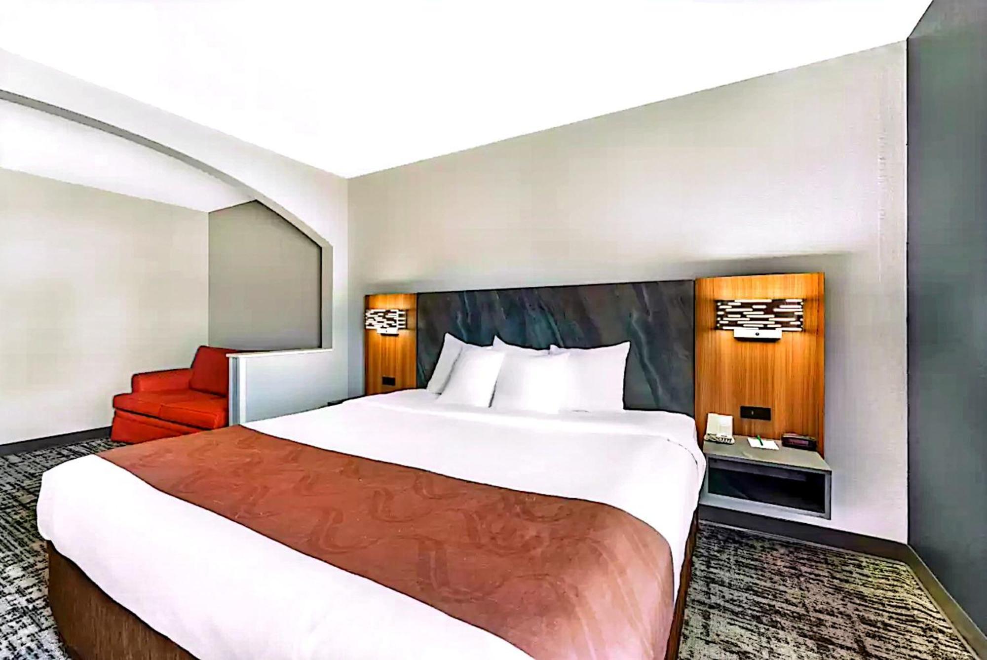 Quality Inn & Suites Manhattan Exteriér fotografie
